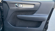 Volvo Xc40 2.0 T4 Inscription 5dr AWD Geartronic Petrol Estate